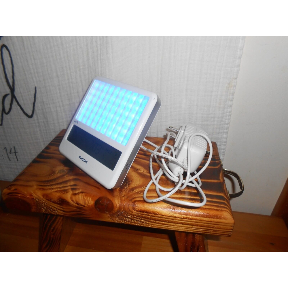 PHILIPS goLITE BLU Energy Light HF3332 Seasonal Affect Disorder Blue Therapy